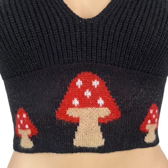 Romwe Black Mushroom Hippie Festival Intarsia Knit Cropped Halter Top SZ S - Picture 4 of 12